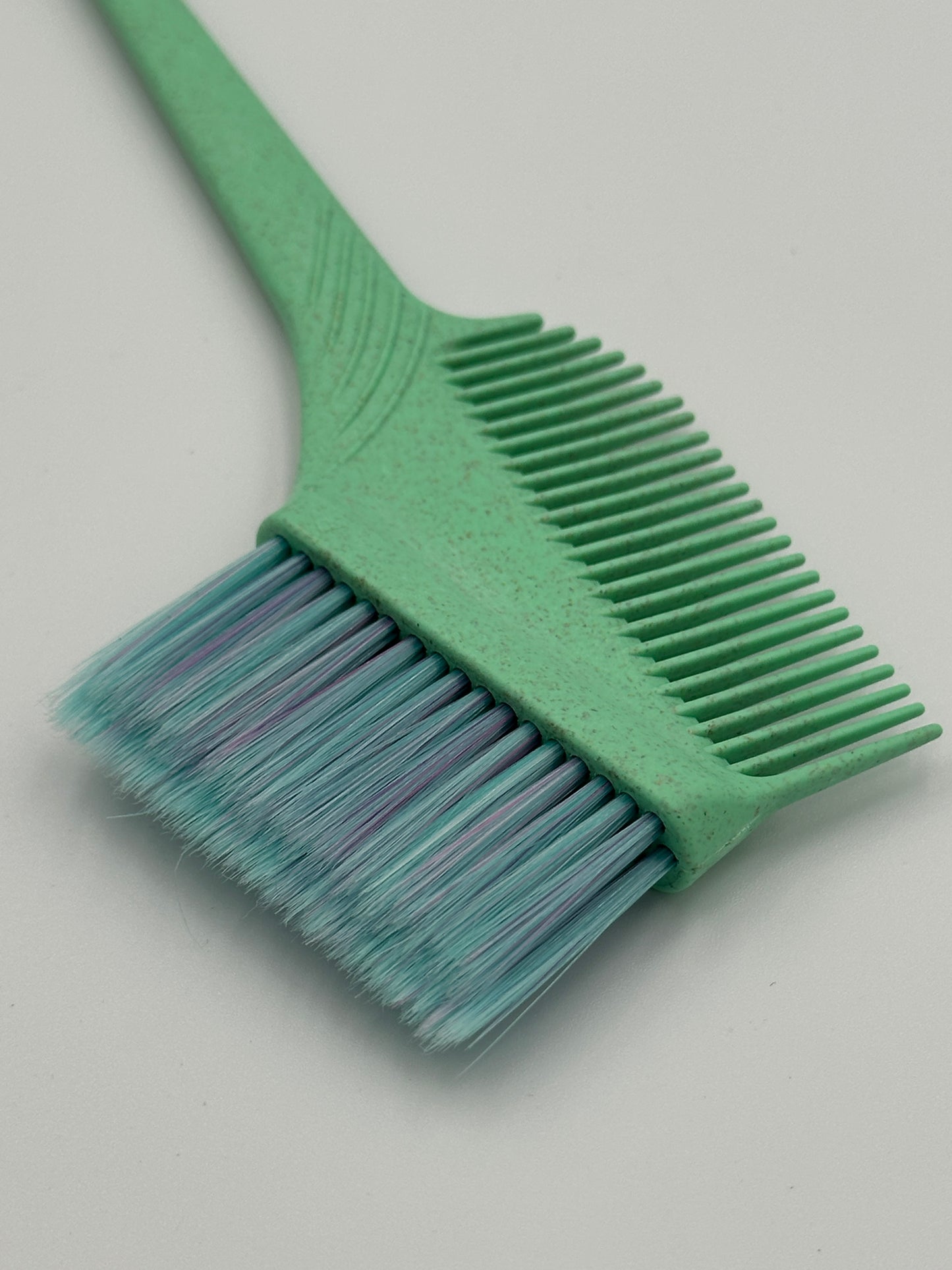 Three-layer hair dyeing comb