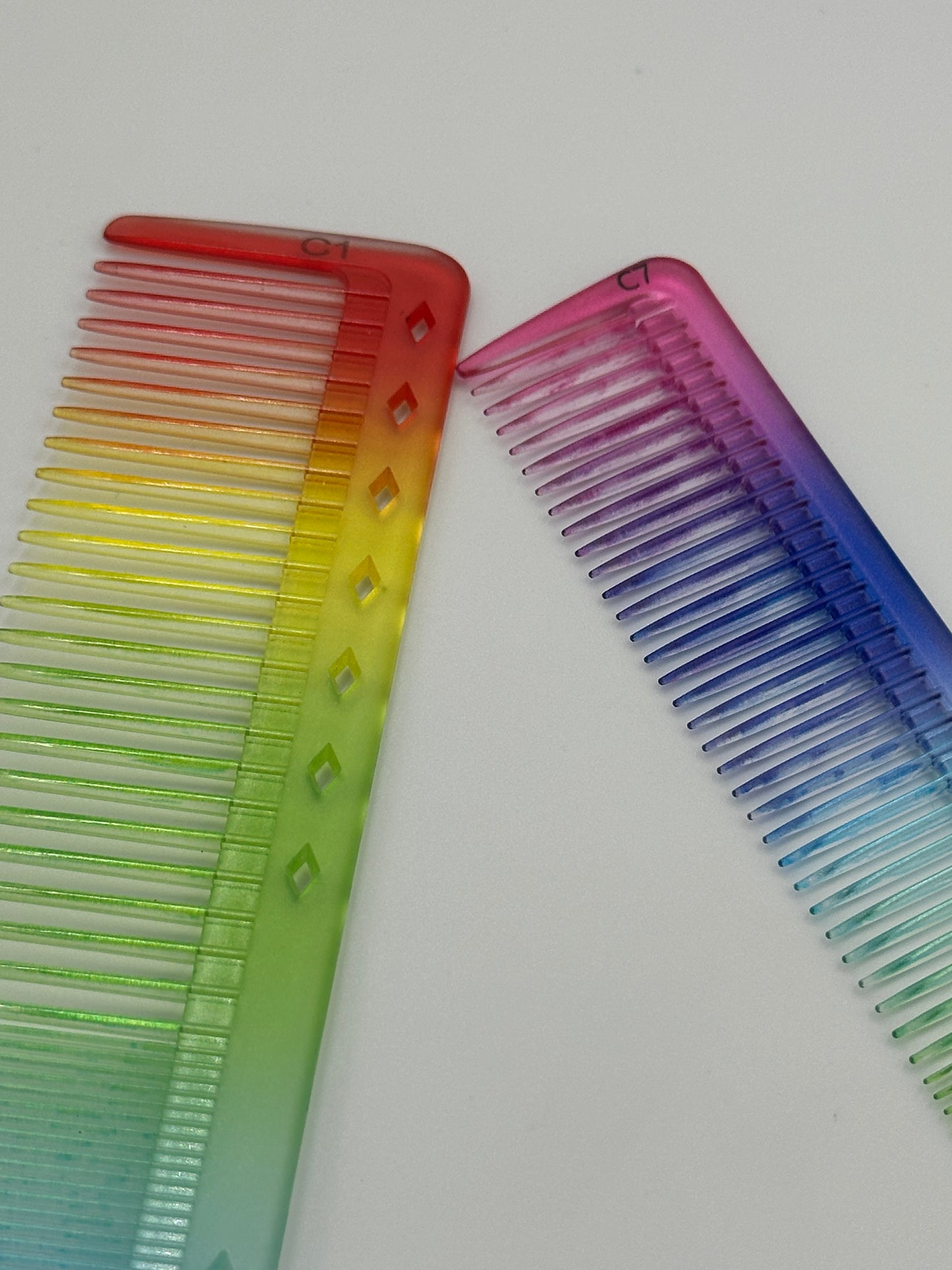 Rainbow Cutting Comb