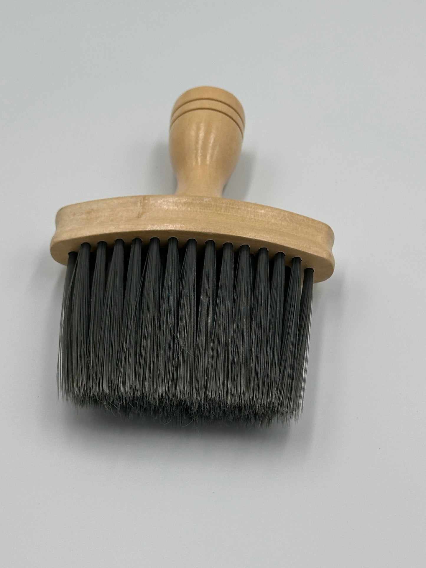 Large wood handle brush (yellow hair, gray hair)