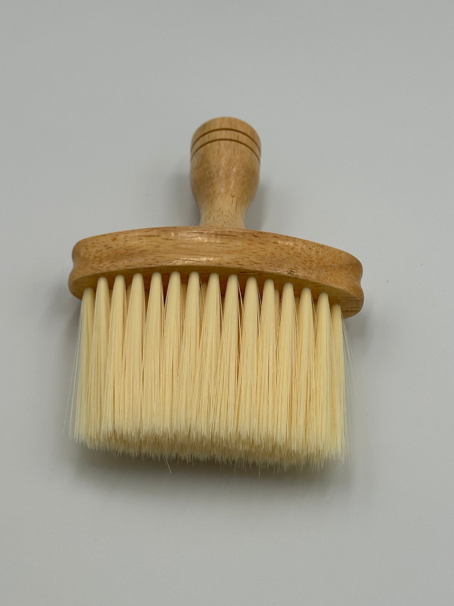 Large wood handle brush (yellow hair, gray hair)