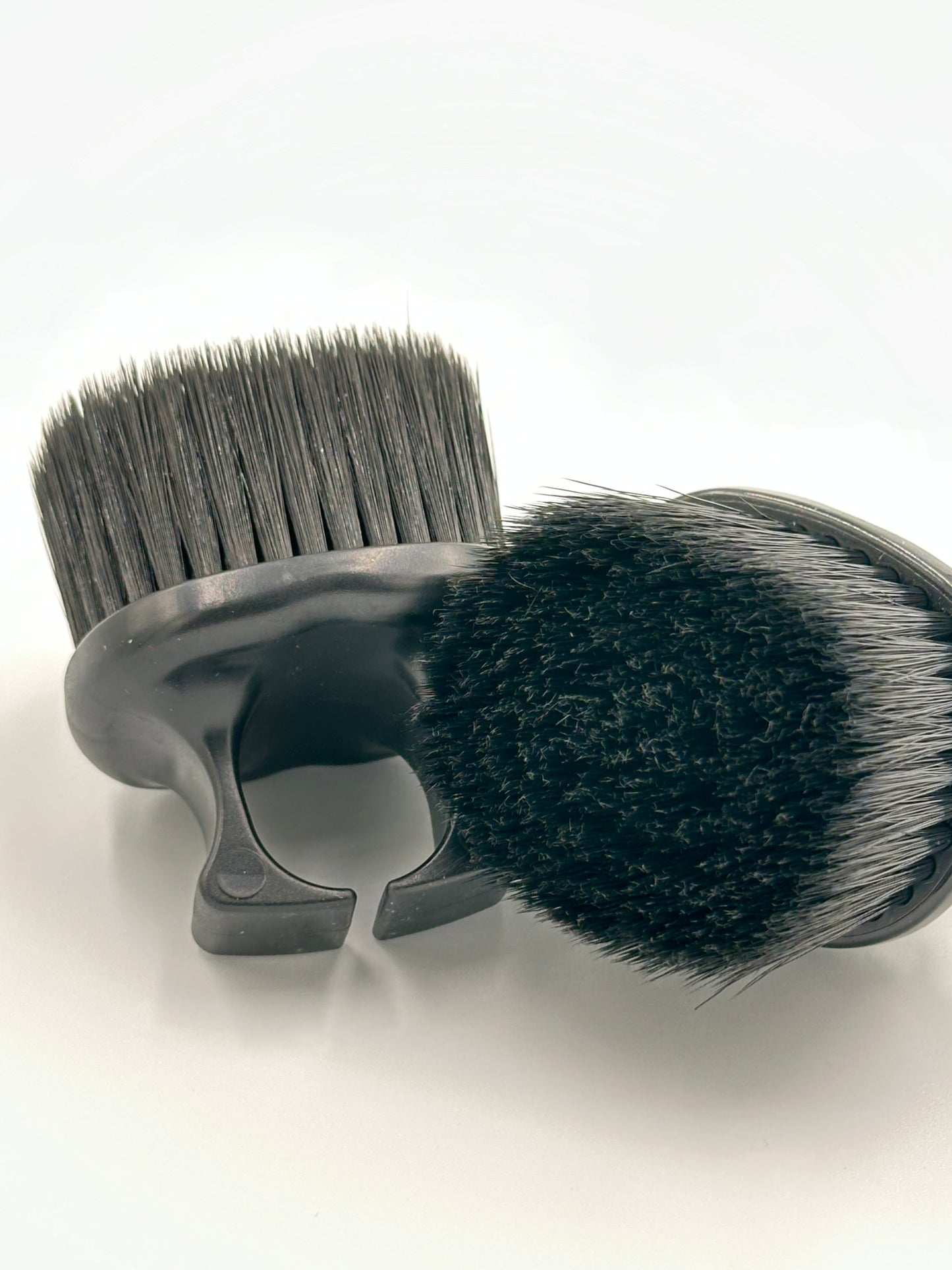 Compact Finger Barber Duster Brush