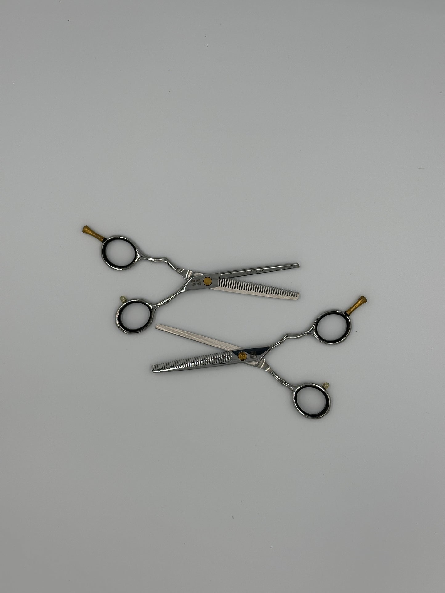 RB2-538 Profeel Handmade Thinning Shears