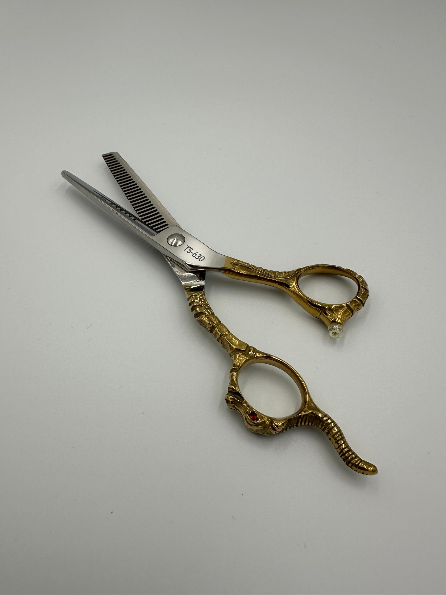 TS-630 Profeel Premium Japanese Steel 440C Thinning Shears